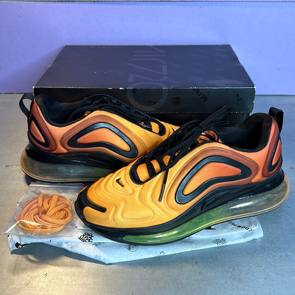 Nike Air Max 720 ‘Sunset’ Orange Sneakers | Size 7.5 Men’s
